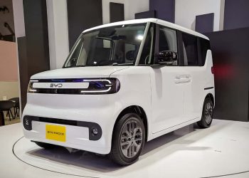BYD lansează Racco, primul kei car electric străin din Japonia