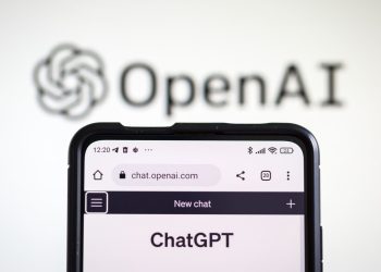 Președintele OpenAI anunță lansarea unei familii de dispozitive AI
