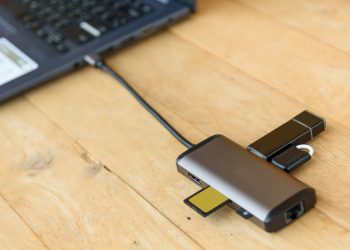 Ce adaptoare USB trebuie păstrate și la ce poți renunța