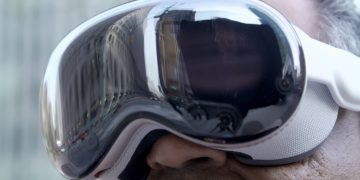 Apple disponibilizează peste 200 de angajați de la Vision Pro și Siri