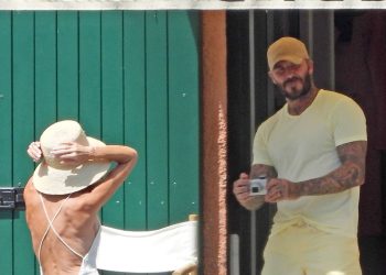 David Beckham preia rolul de fotograf pentru Victoria în Portofino