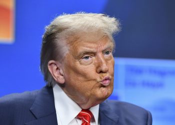 Donald Trump anunță cel mai dur război economic împotriva Iranului