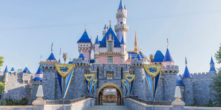 Oferte majore la Disneyland: Bilete pentru copii la 50 de dolari