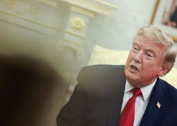 Trump suspendă tarifele de 50% pentru Canada după un acord